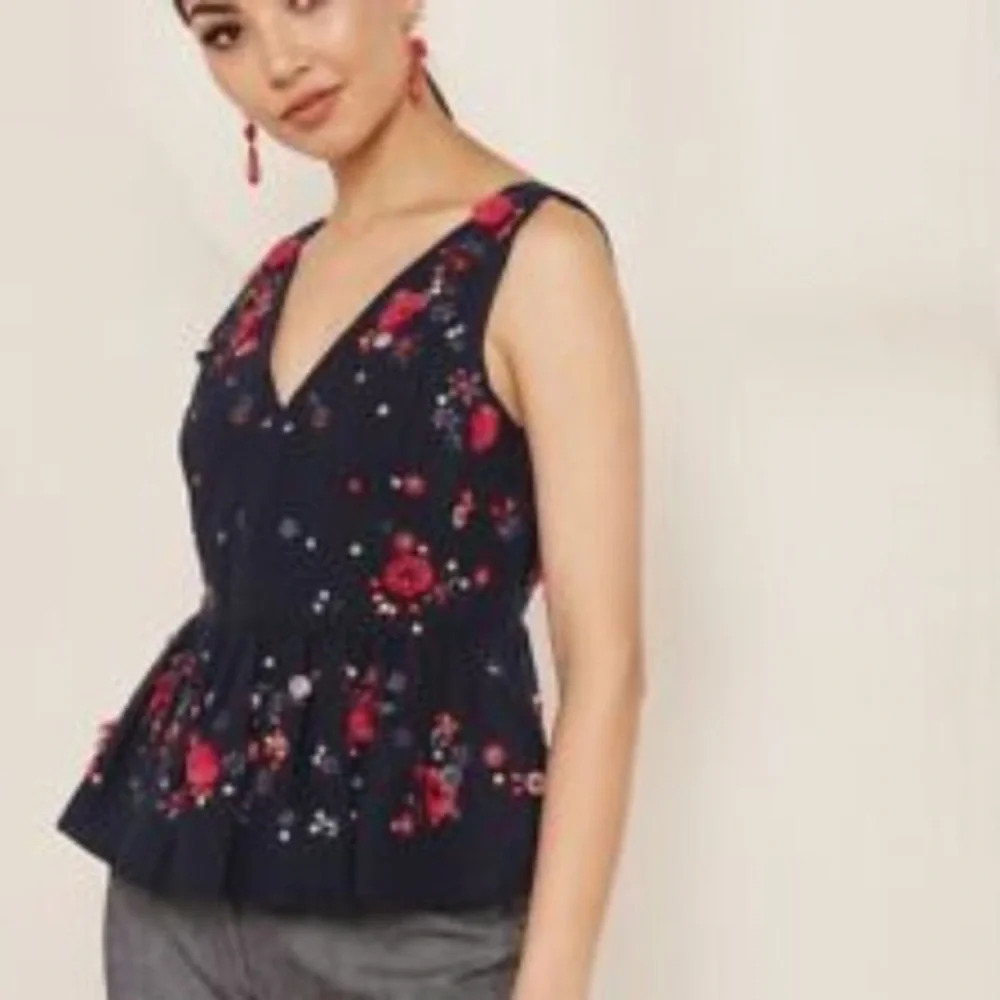 J.Crew Hand Embellished Peplum navy Top size 4 - Picture 3 of 10